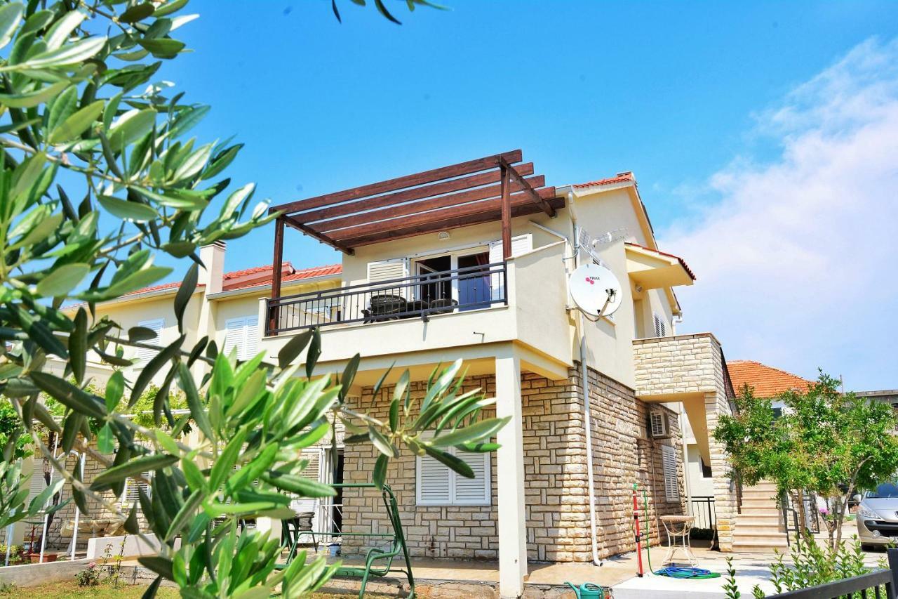 Apartment Nadoveza Tribunj  Exterior photo
